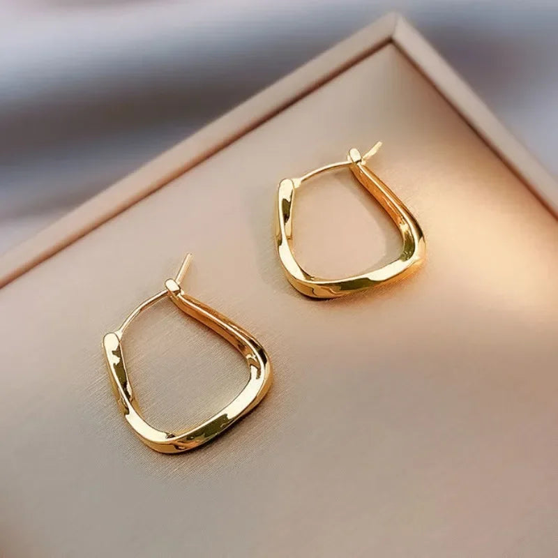 Brinco Argola Quadrada Geométrica Ouro 18k